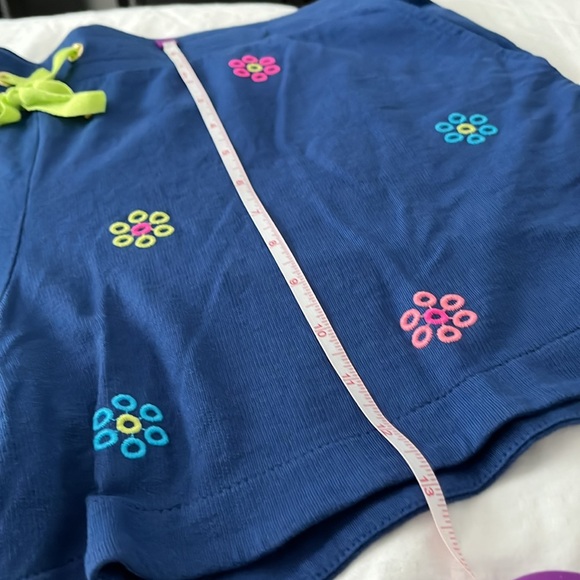 Lilly Pulitzer - Picture 7 of 9